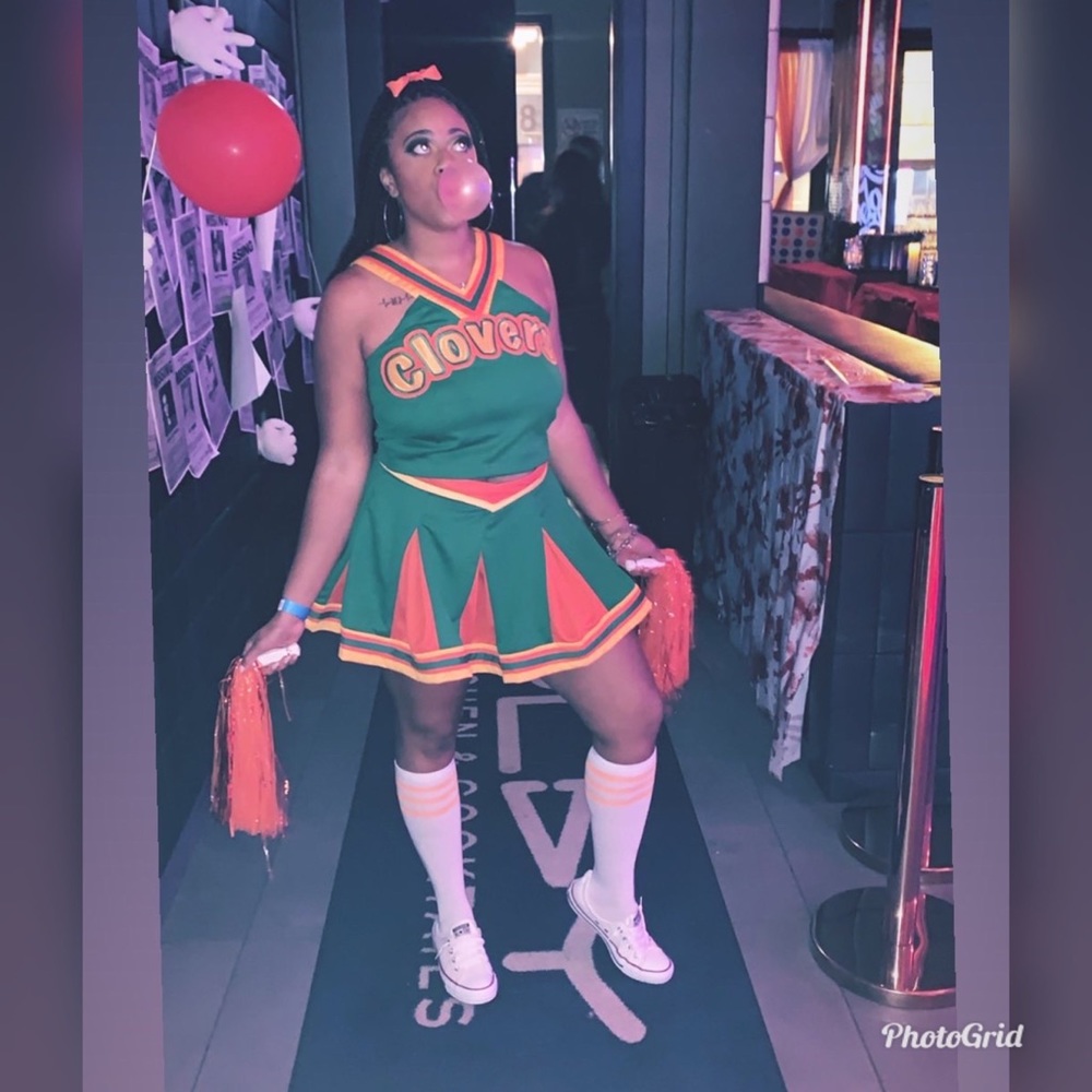 clovers 2 piece cheerleading uniform !
